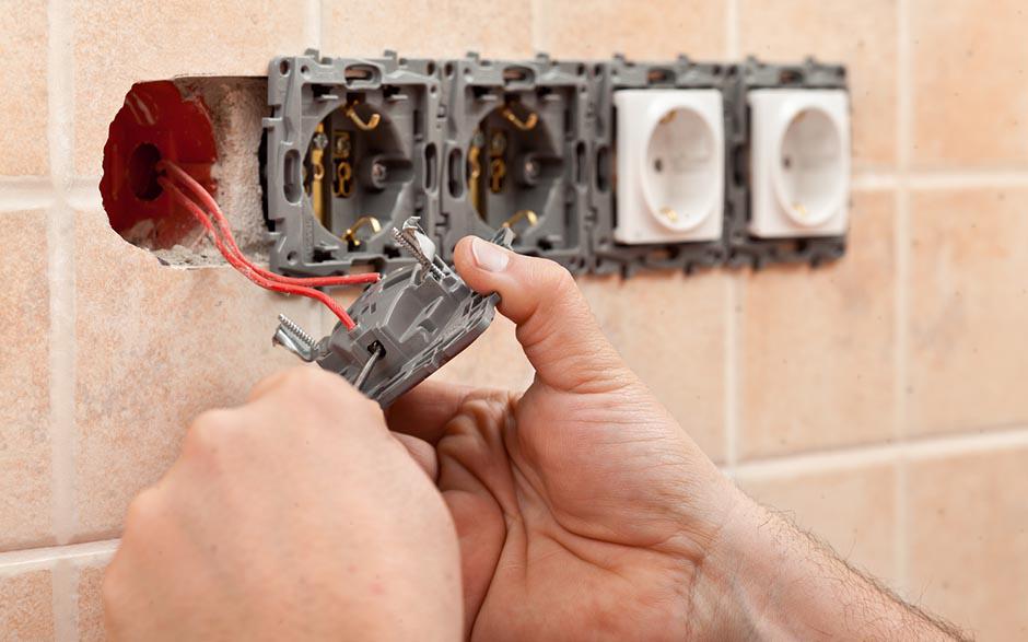 recherche électricien Paris 12